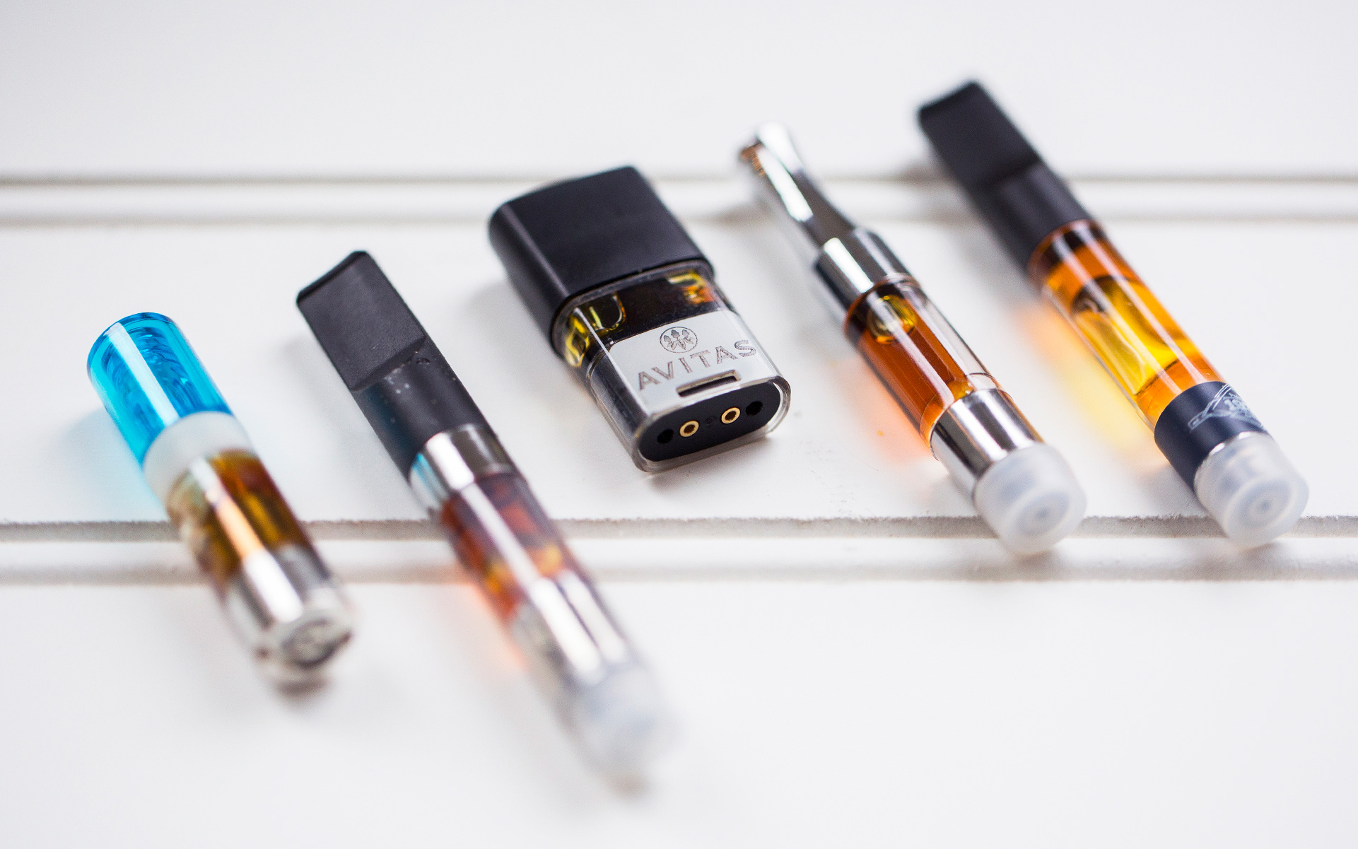 How to Dispose of Your Strong Delta 8 Disposable Vape Pen Responsibly